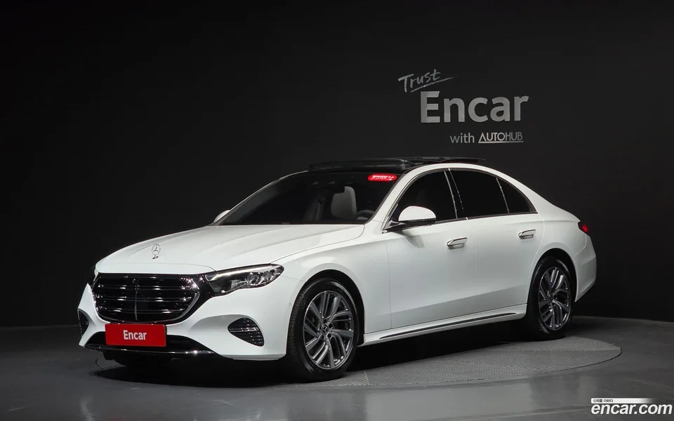 Mercedes-Benz E-Class 2024