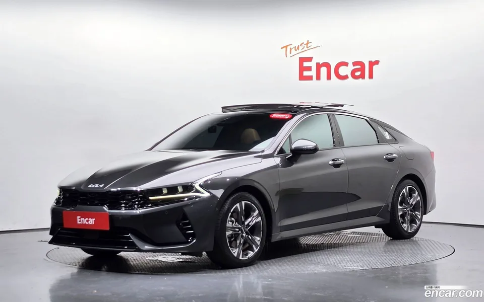 Kia K5 Hybrid 2023