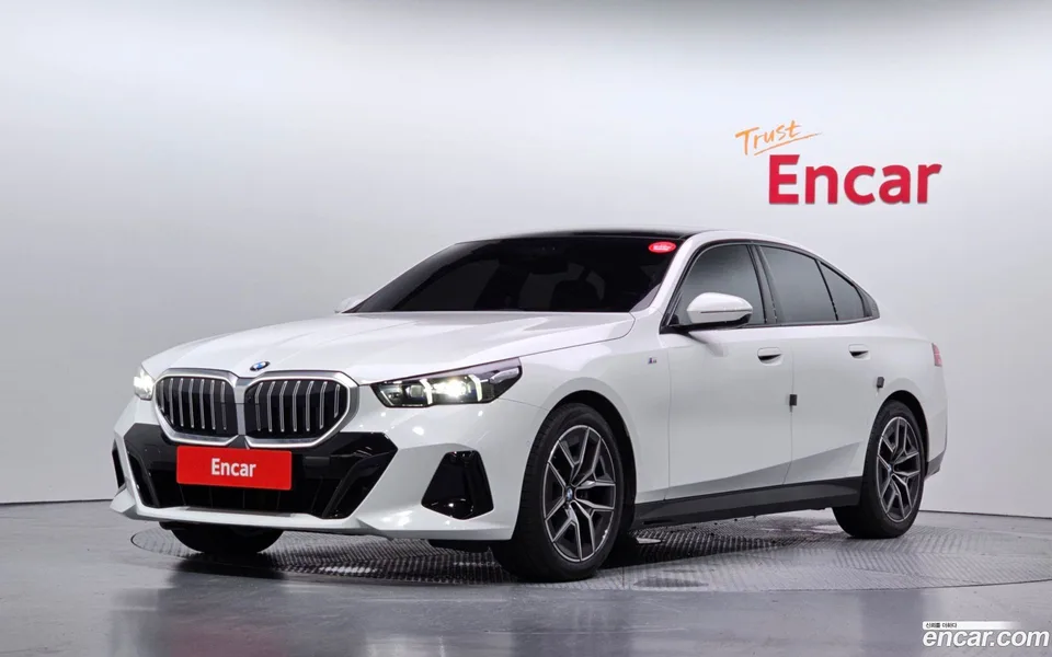 BMW 5 Series 2024