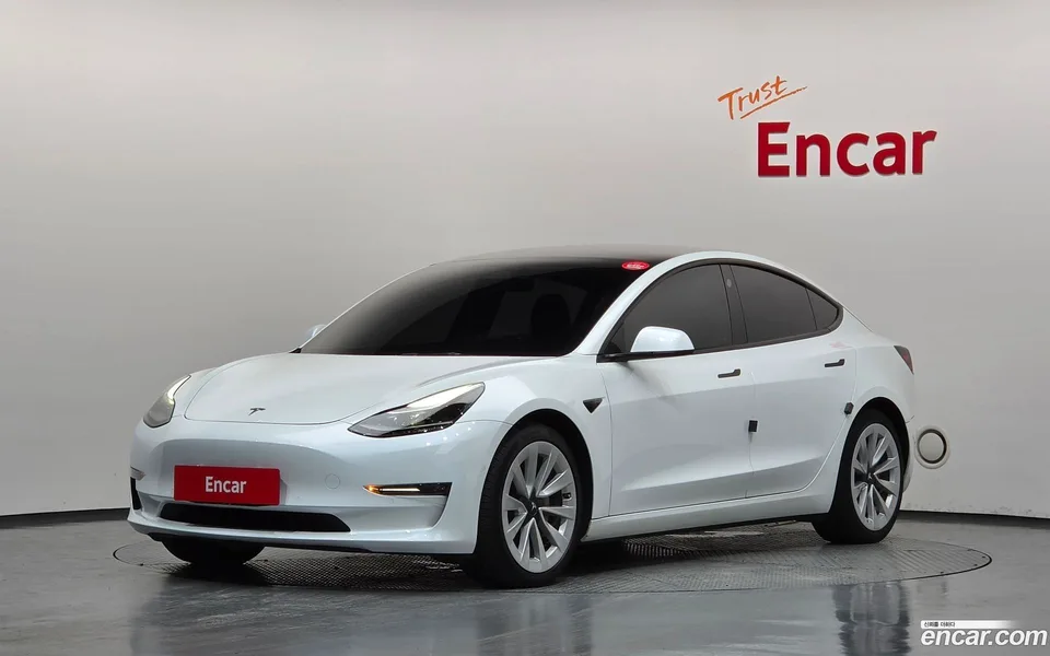 Tesla Model 3 2022