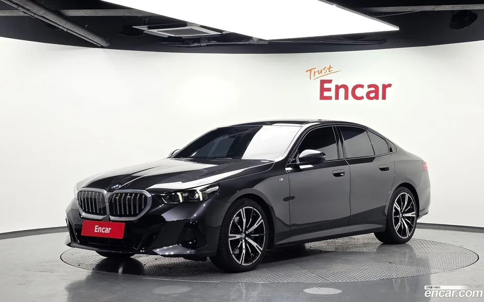 BMW 5 Series 2024