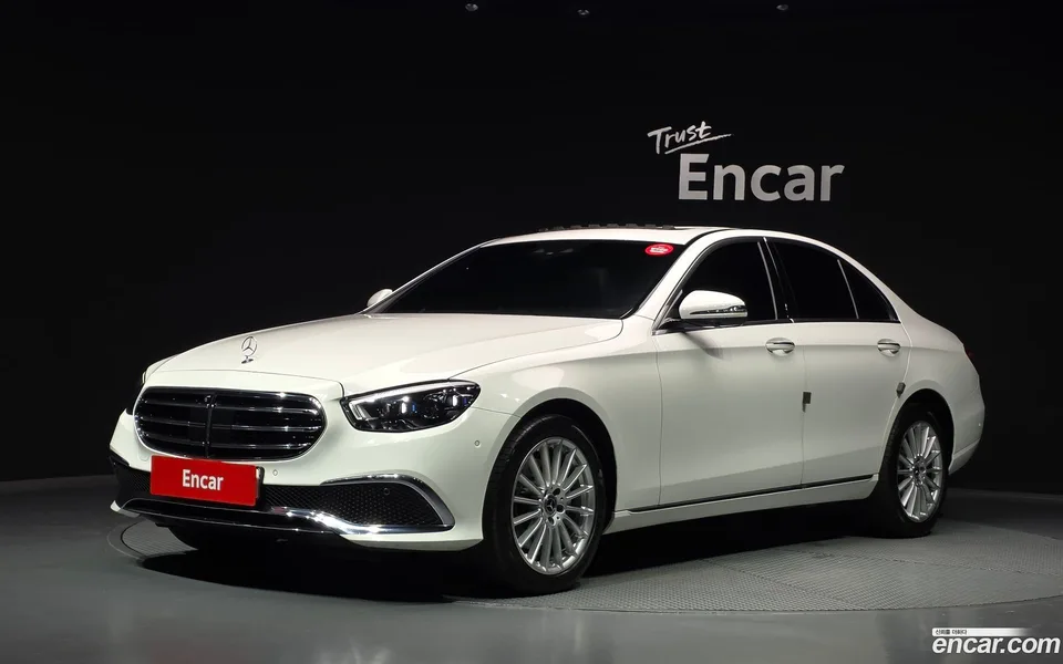 Mercedes-Benz E-Class 2023