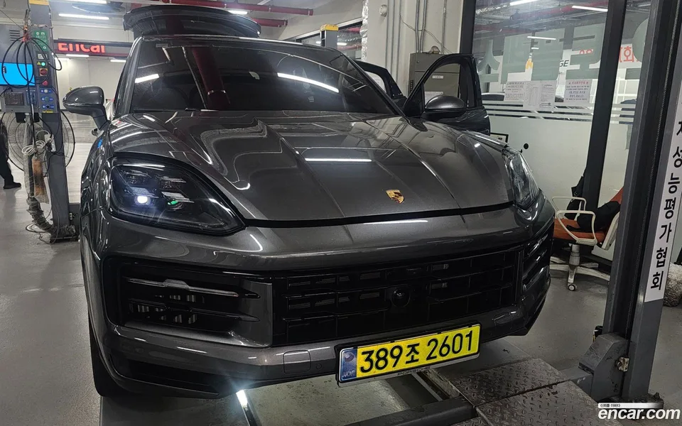 Porsche Cayenne 2024