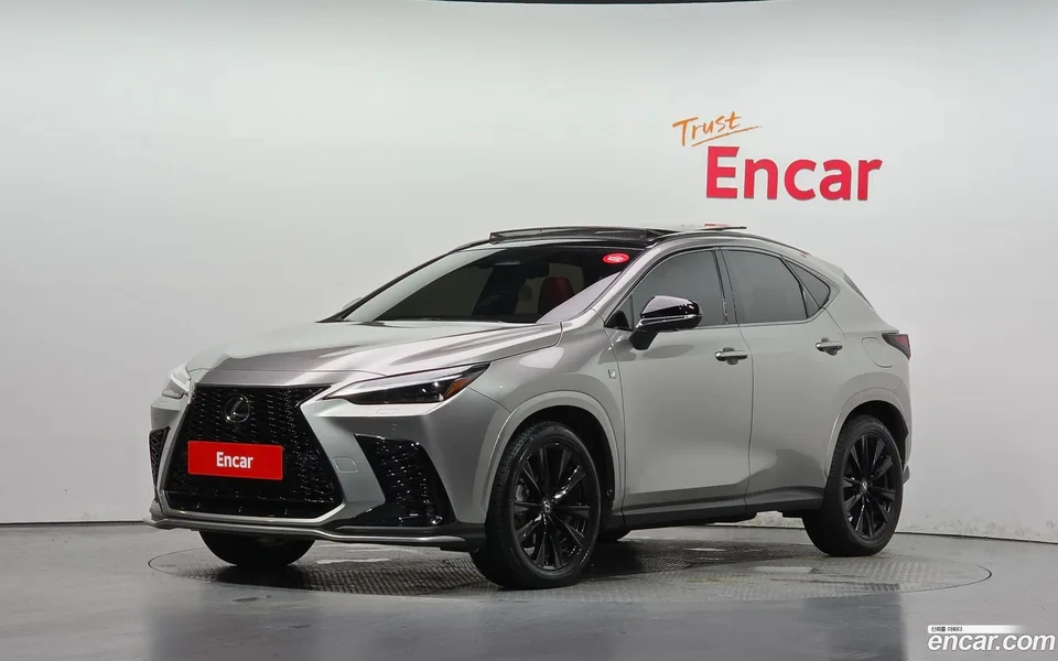 Lexus NX 450h+ 2024