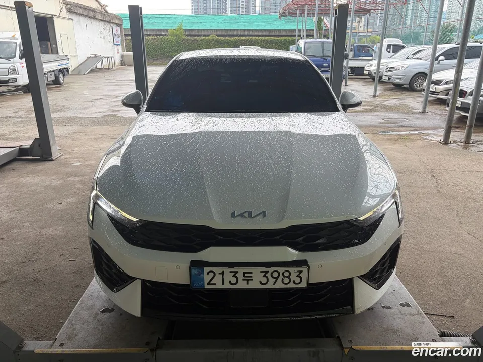 Kia K5 Hybrid 2025