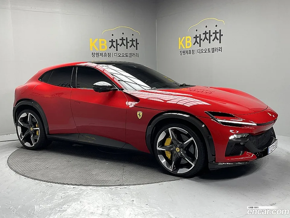 Ferrari Purosangue 2025