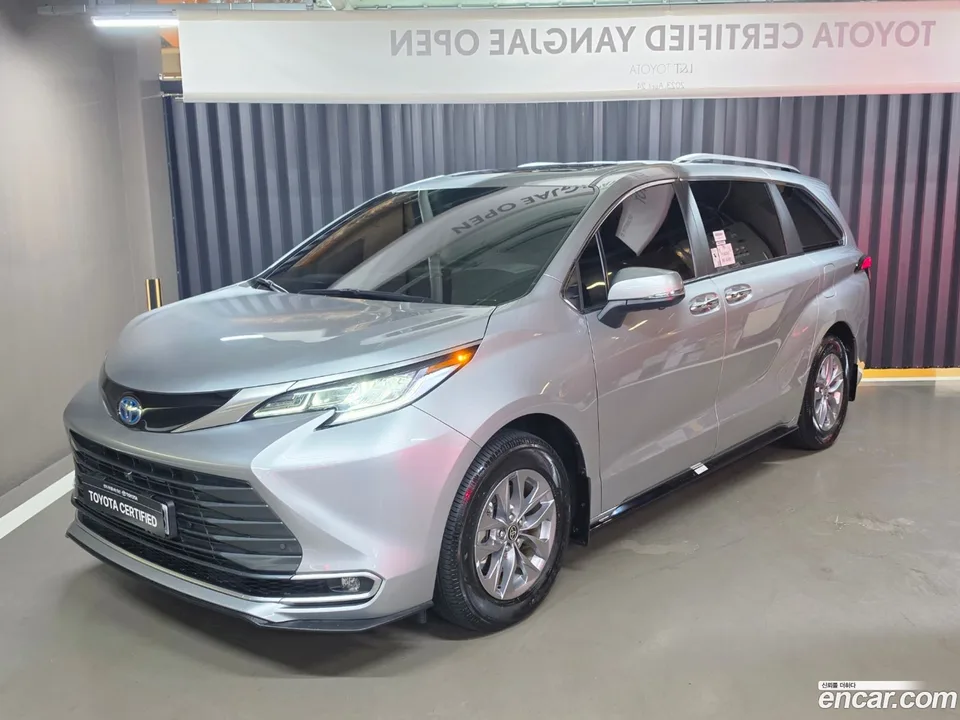 Toyota Sienna 2025
