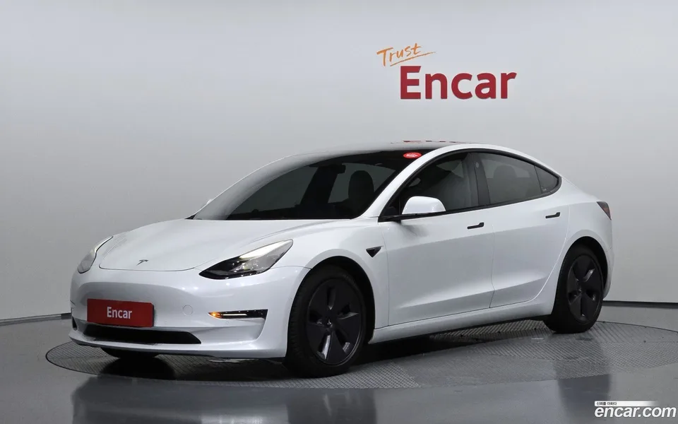 Tesla Model 3 2022