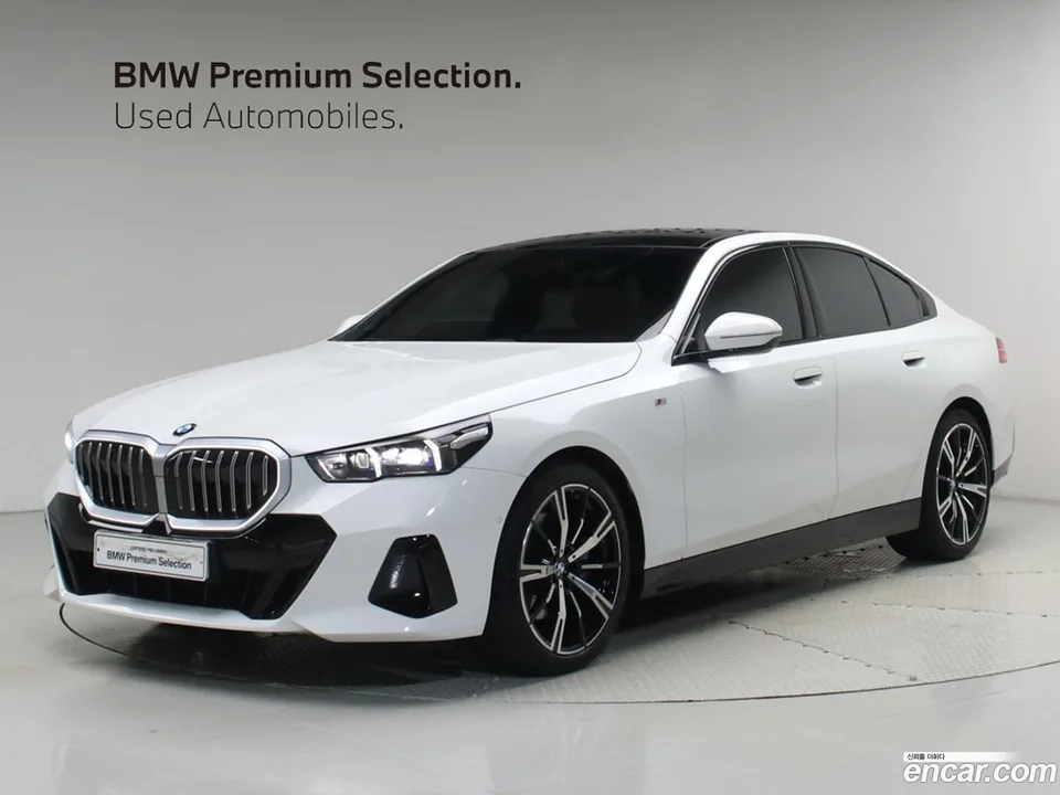 BMW 5 Series 2023