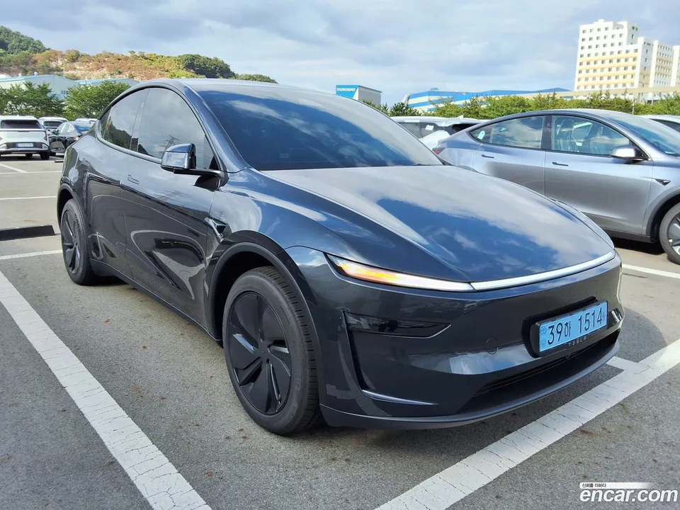 Tesla Model Y 2026