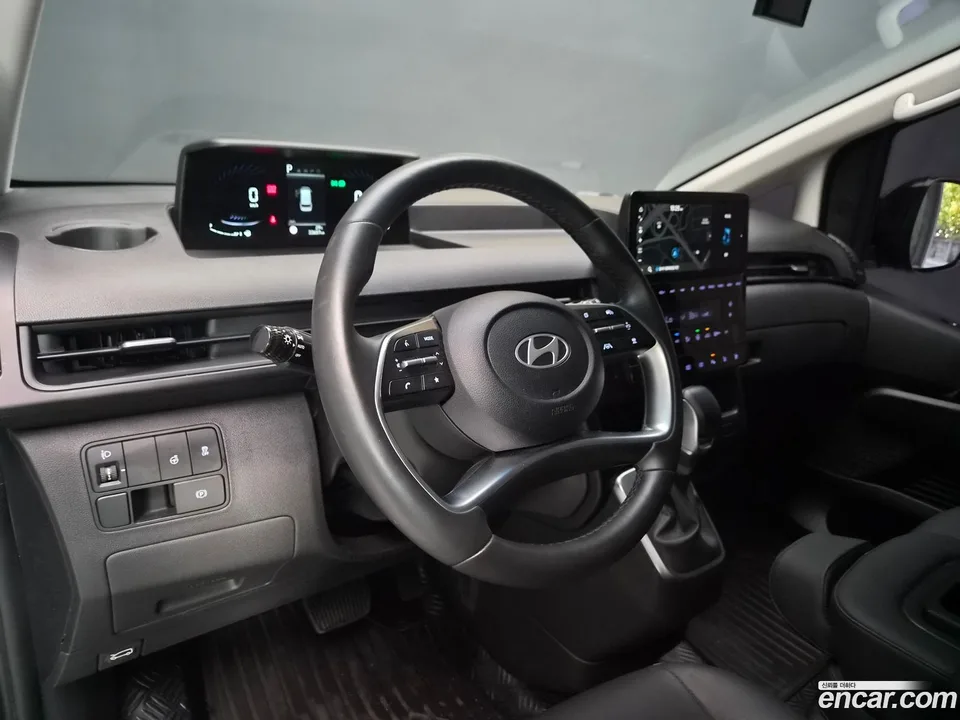 Hyundai Staria L3.5 3 2025 — миниатюра 2