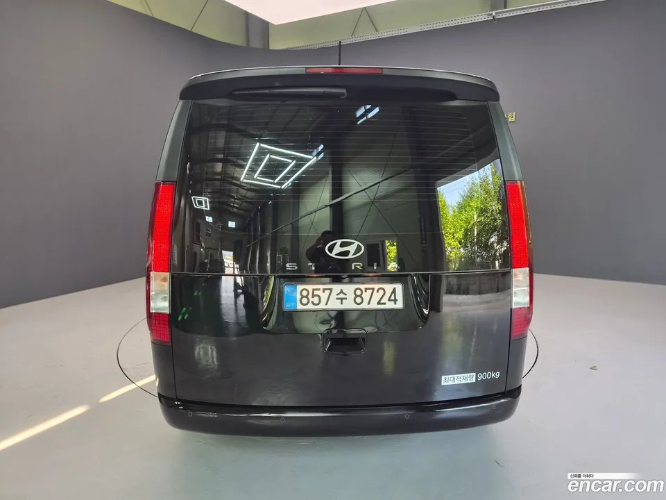Hyundai Staria L3.5 3 2025 — миниатюра 4