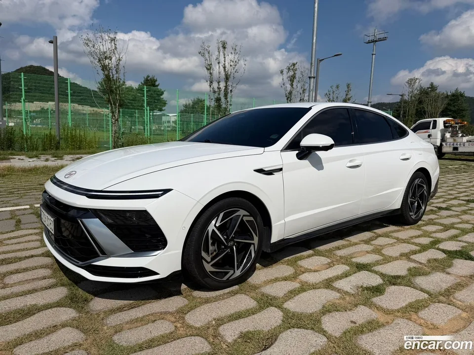 Hyundai Sonata The Edge Hybrid 2023