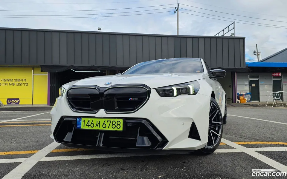 BMW M5 2025