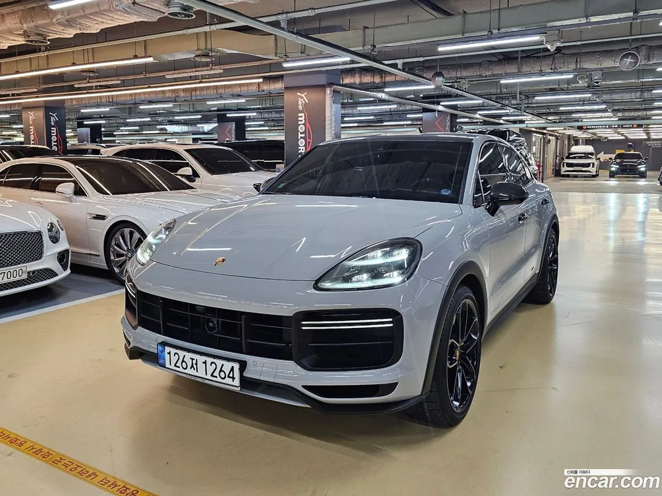 Porsche Cayenne 2022