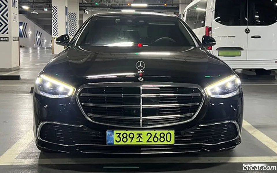 Mercedes-Benz S-Class 2024