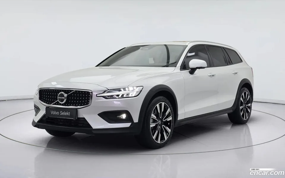 Volvo V60 Cross Country 2026
