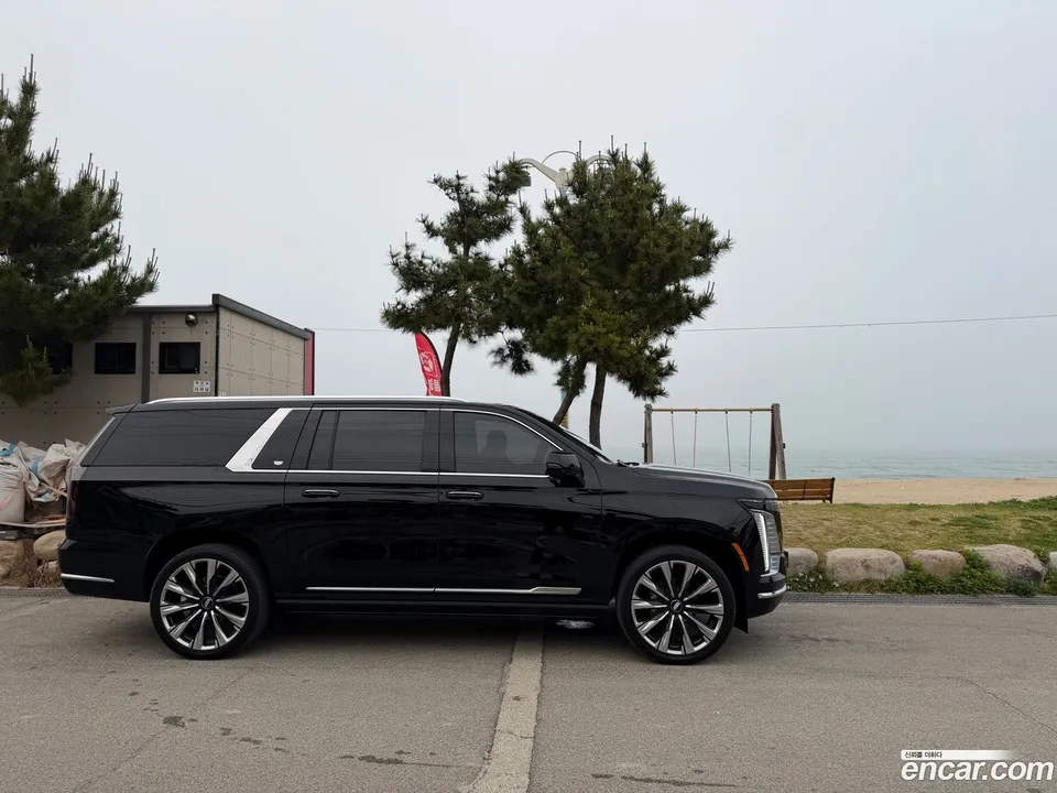 Cadillac Escalade 6.2 ESV 2026 — миниатюра 4