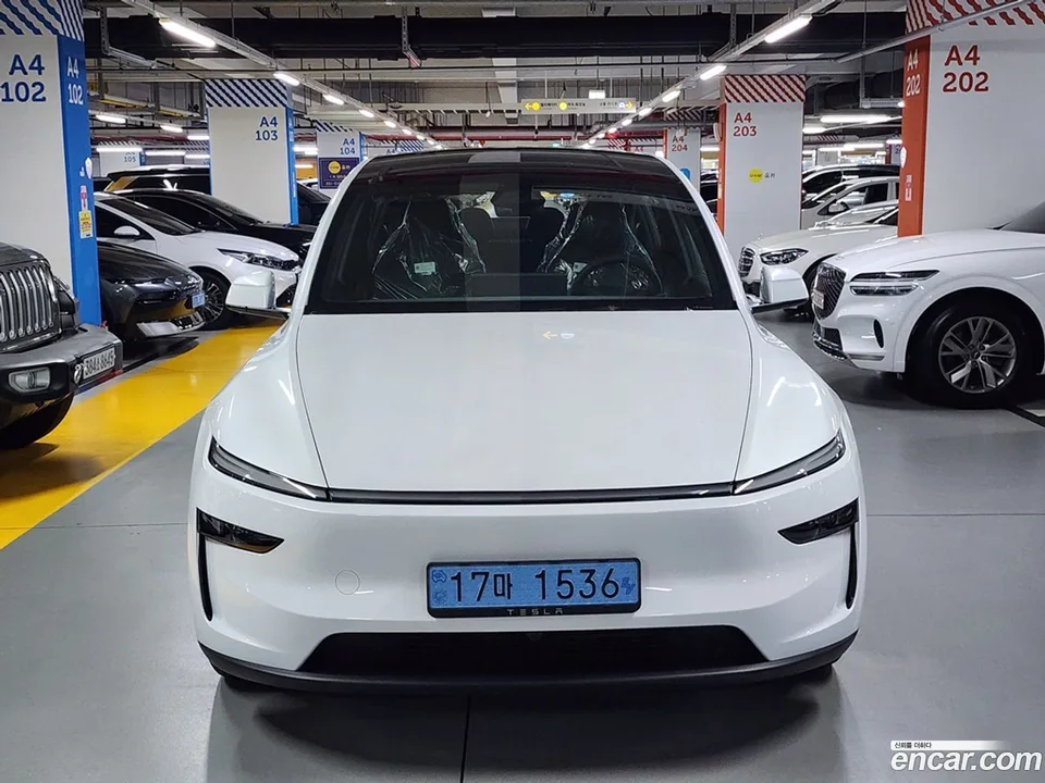 Tesla Model Y 2026