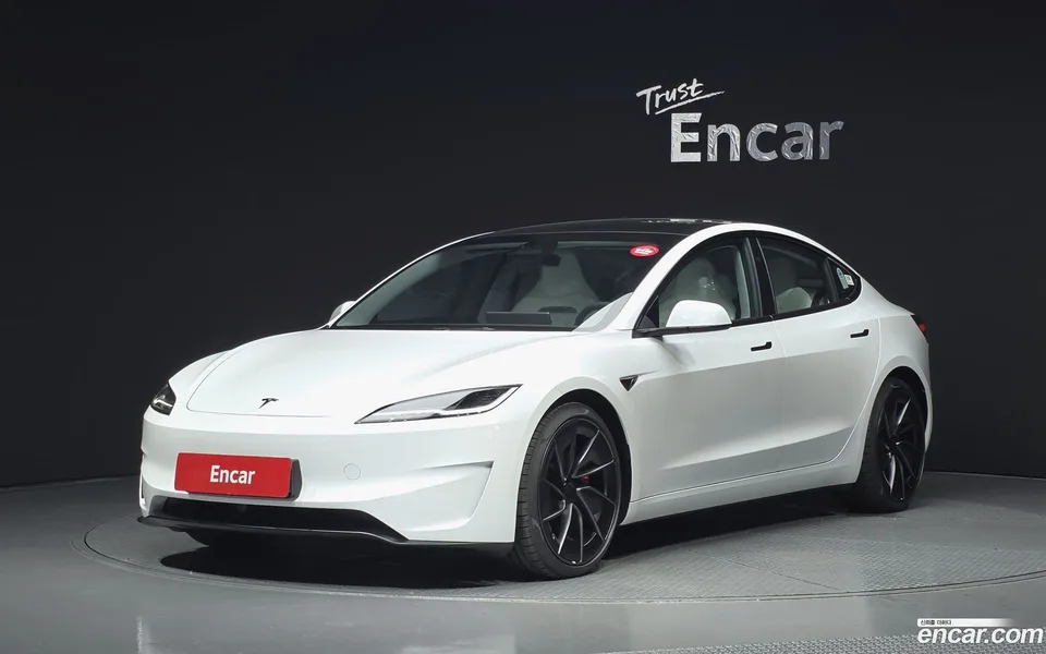 Tesla Model 3 2026