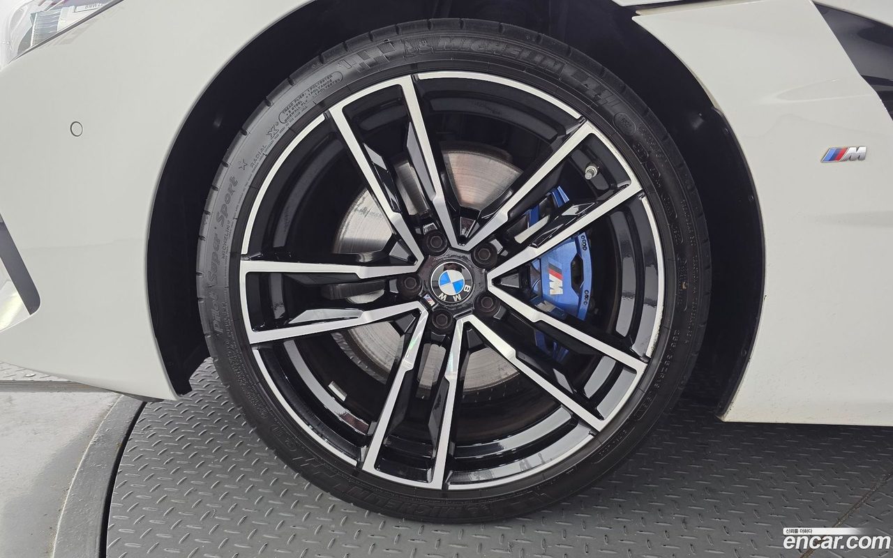 BMW Z4 2022 — 2