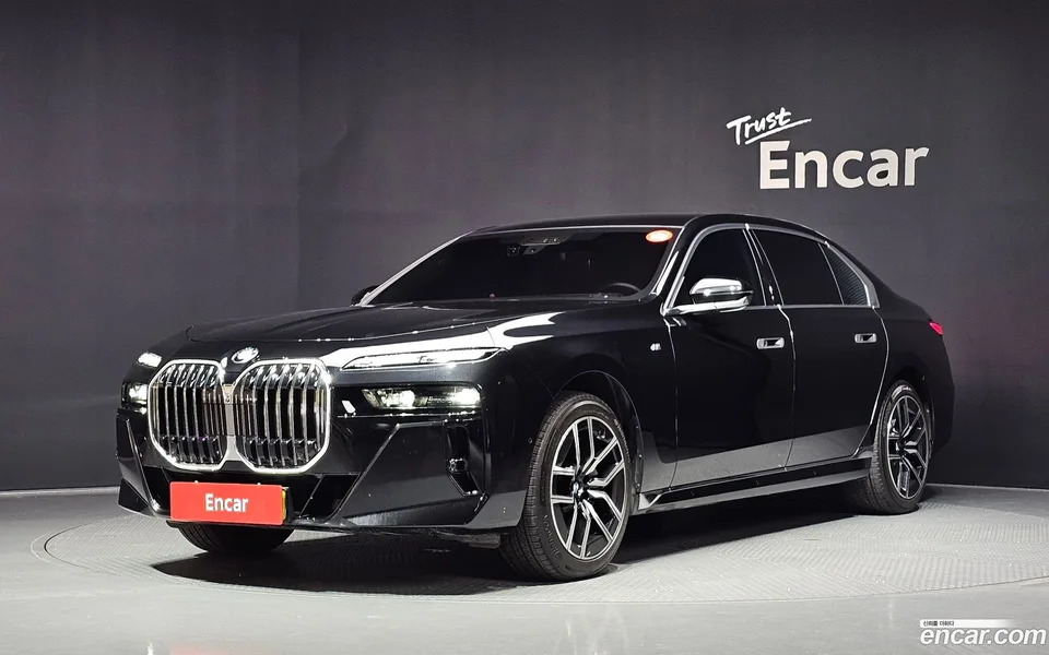 BMW 7 Series 2024