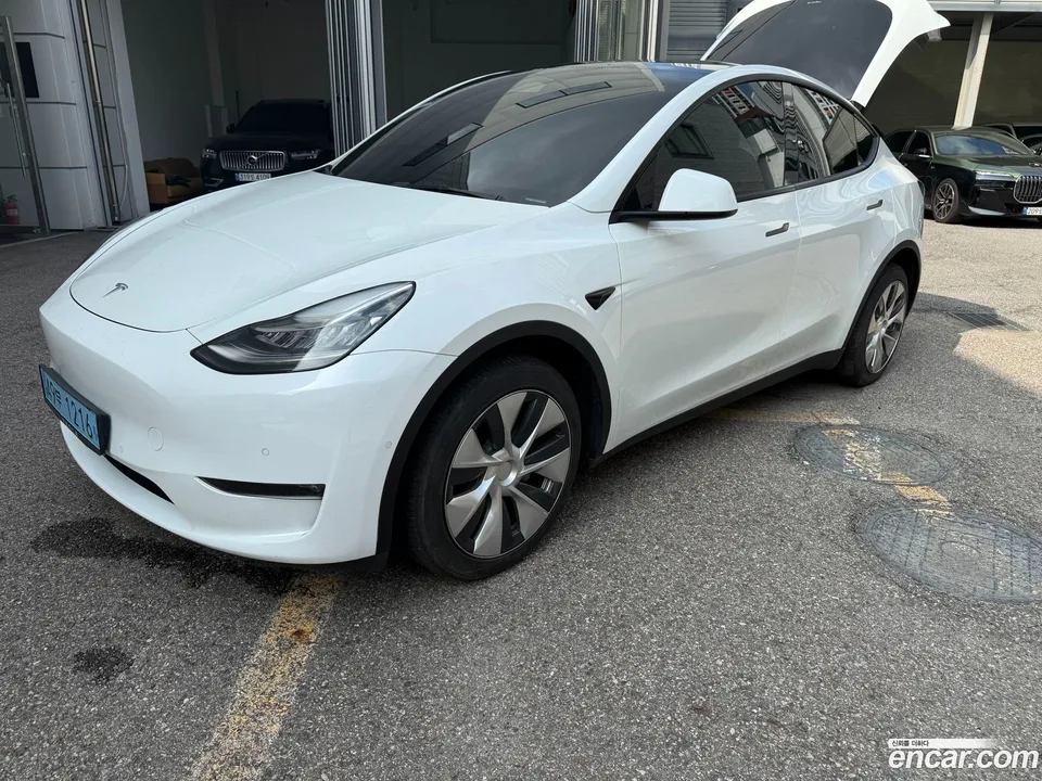 Tesla Model Y 2022
