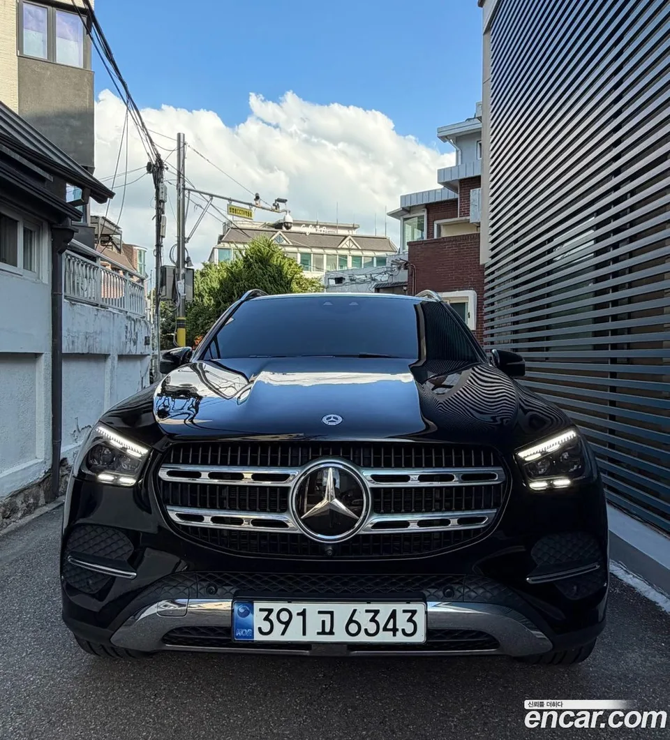 Mercedes-Benz GLE-Class 2023