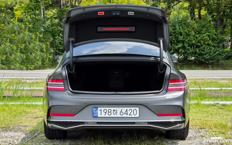 Genesis G80 2.5 2WD 2024 — миниатюра 2