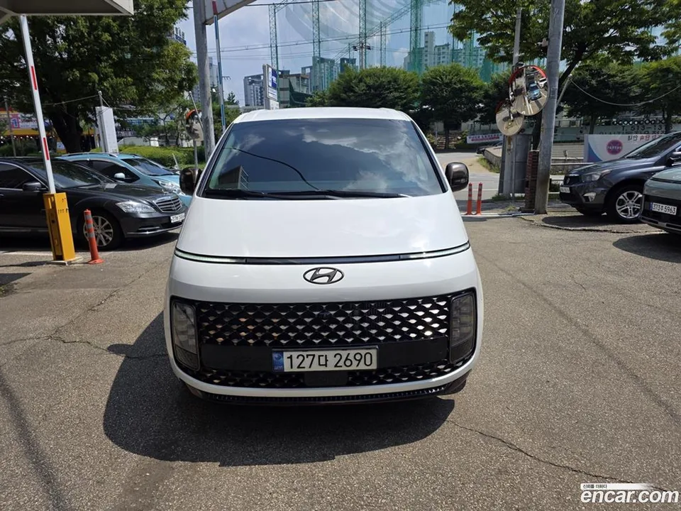 Hyundai Staria 2022