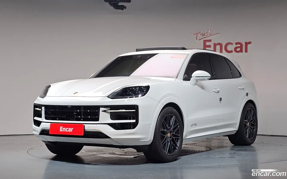 Porsche Cayenne 2025