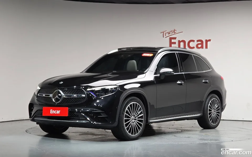 Mercedes-Benz GLC-Class 2025