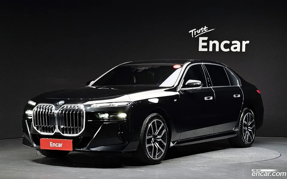 BMW 7 Series 2024