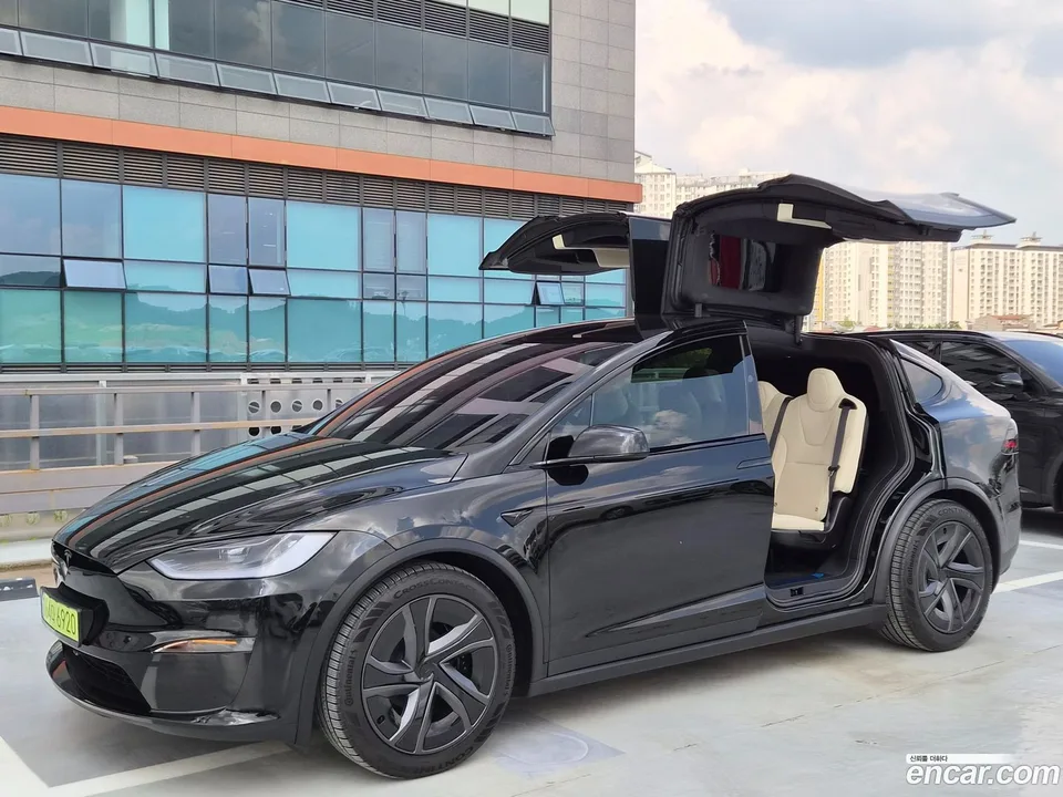 Tesla Model X 2026