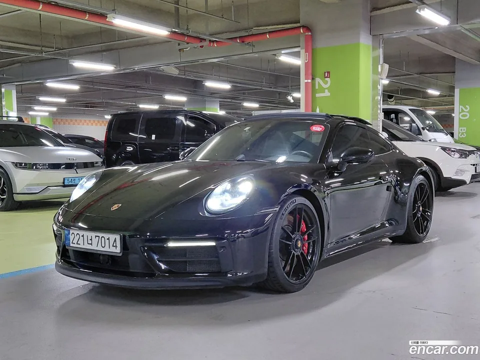Porsche 911 (992) 2023