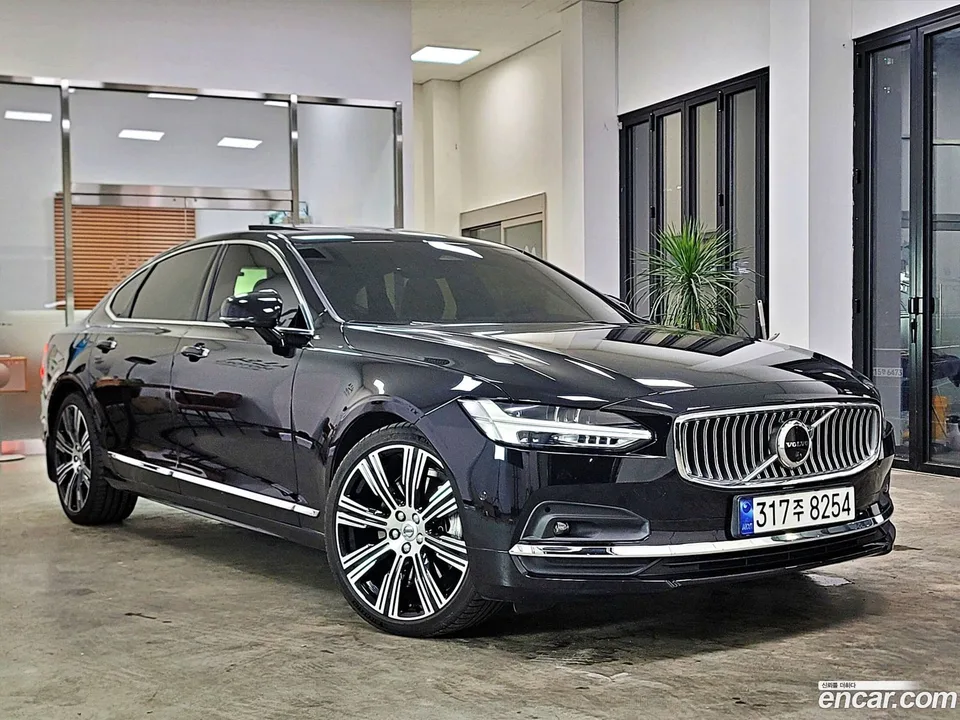 Volvo S90 2023