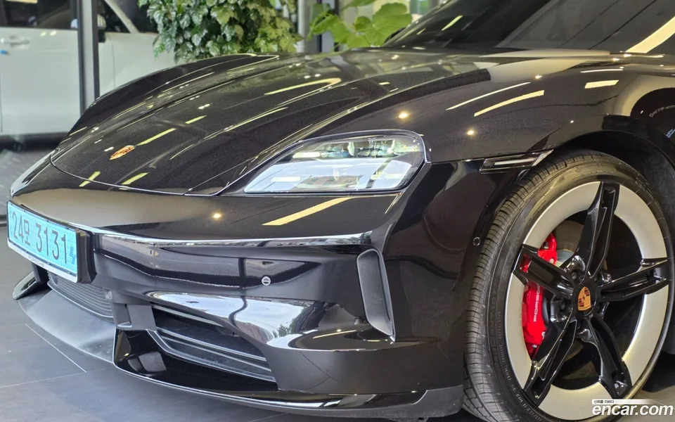 Porsche Taycan 2026