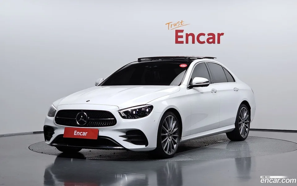 Mercedes-Benz E-Class 2022