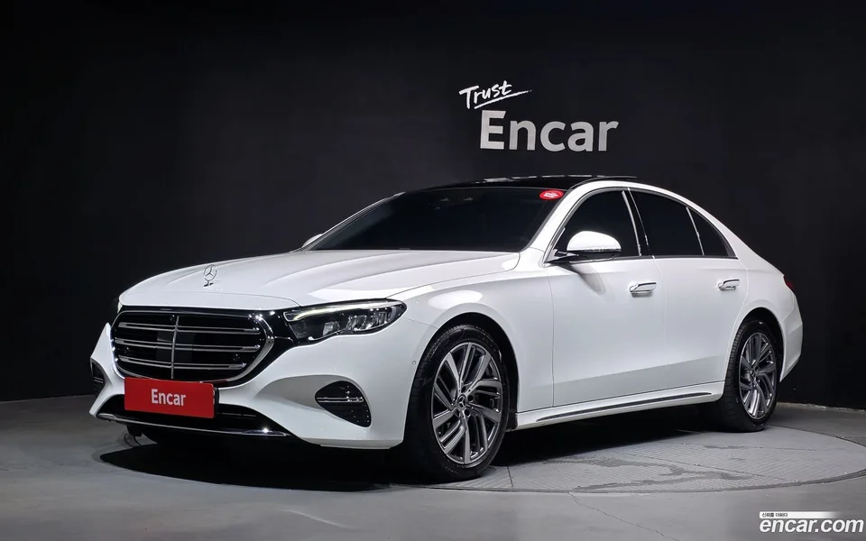 Mercedes-Benz E-Class 2024