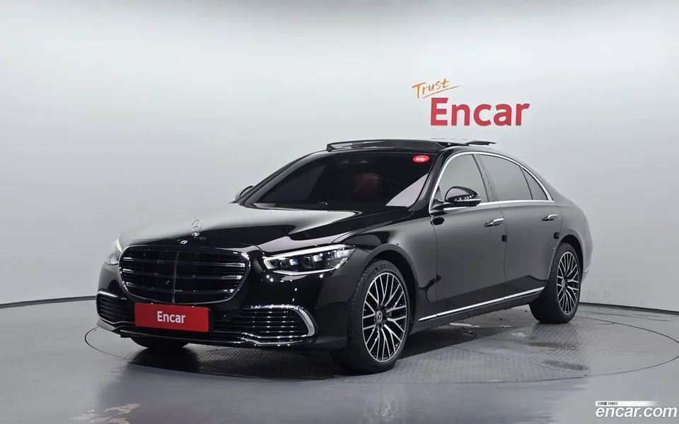 Mercedes-Benz S-Class 2024
