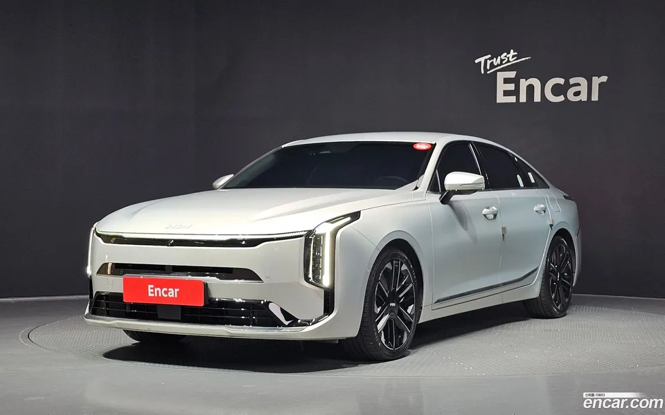 Kia K8 Hybrid 2024