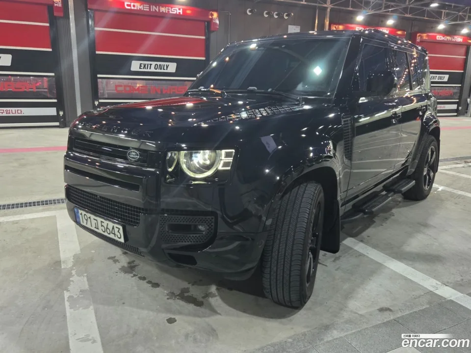 Land Rover Defender 2022