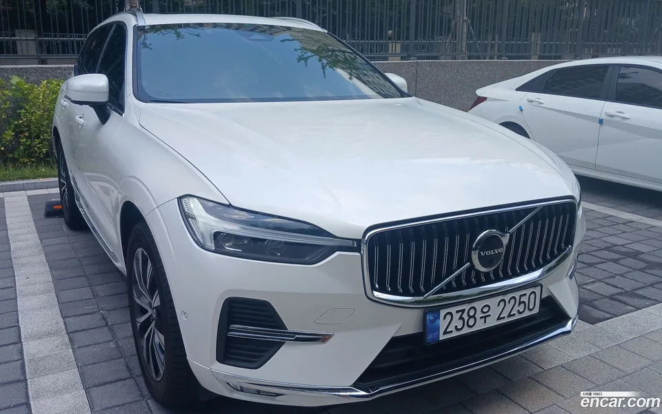 Volvo XC60 2023