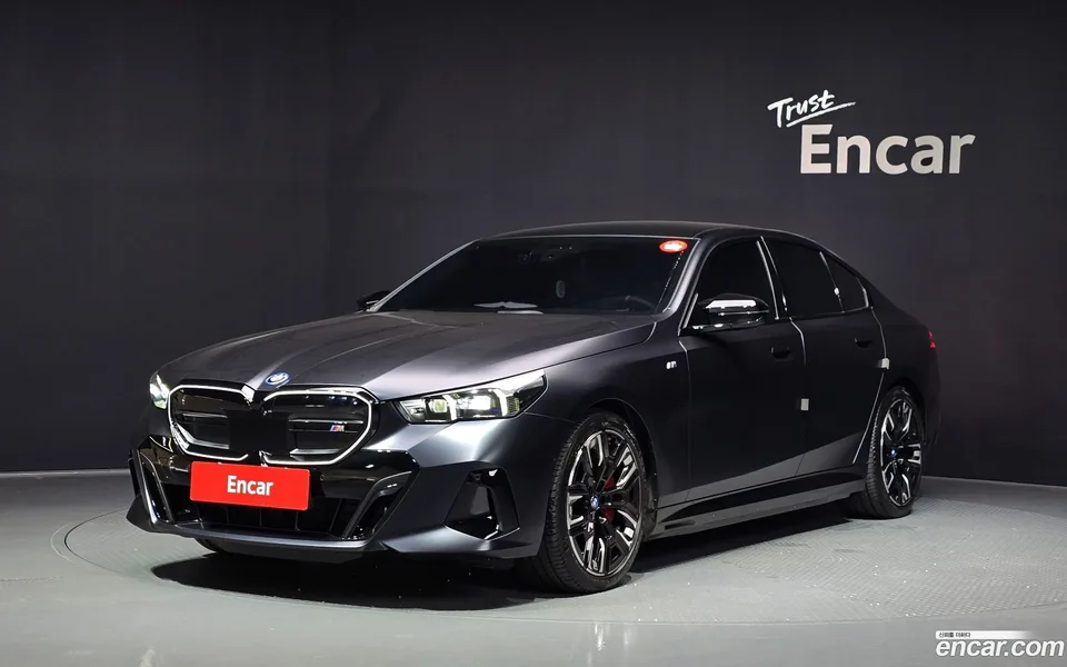 BMW i5 2024