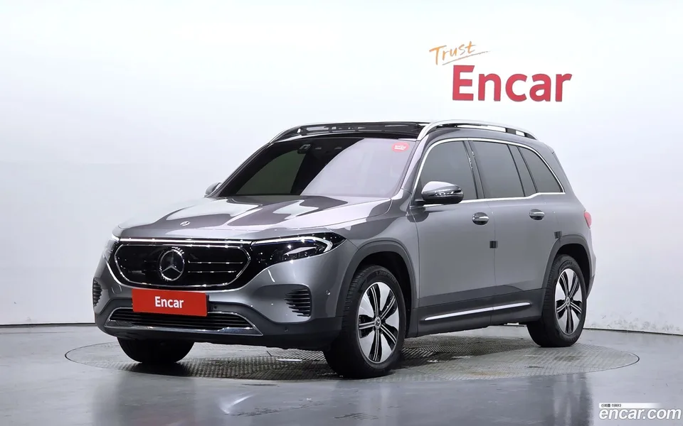 Mercedes-Benz EQB 2023