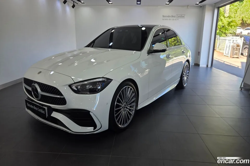 Mercedes-Benz C-Class 2024