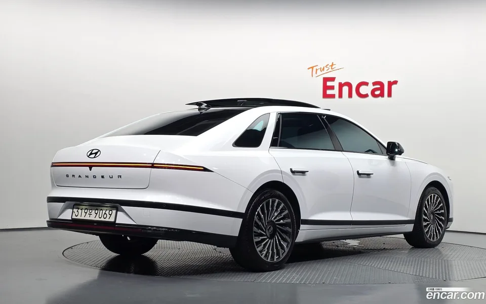 Hyundai Grandeur Hybrid 2024