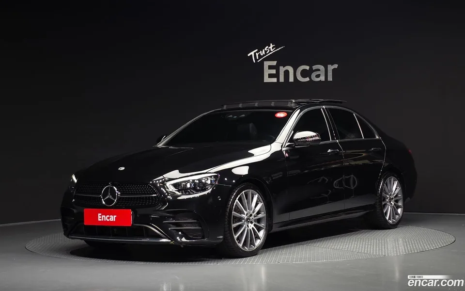 Mercedes-Benz E-Class 2022
