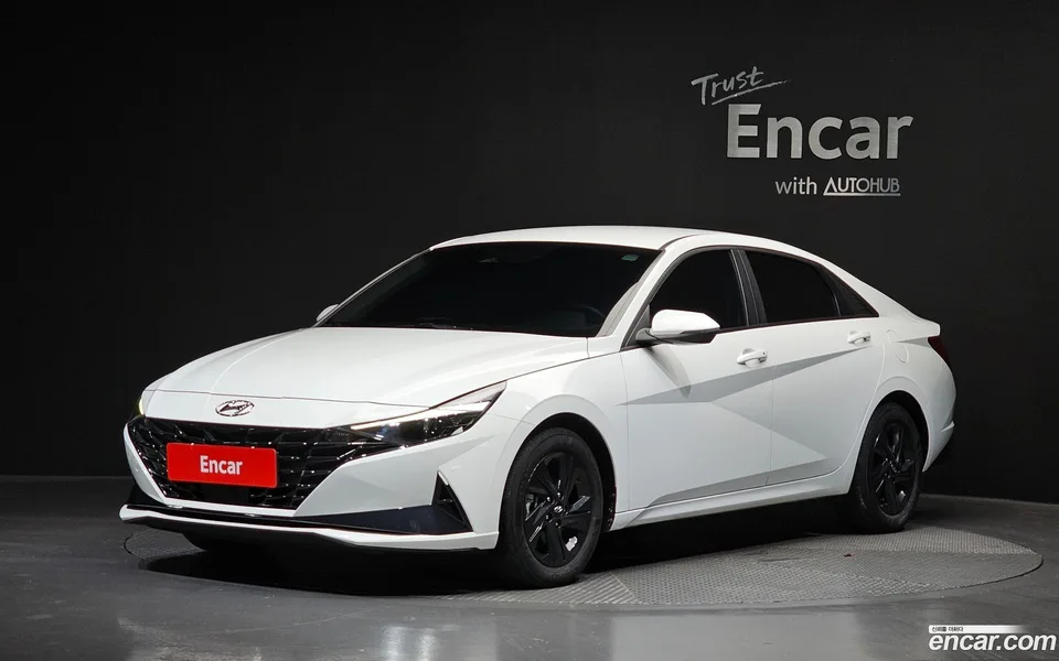 Hyundai Avante Hybrid 2023