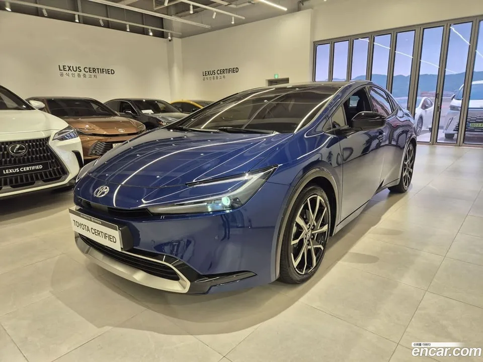 Toyota Prius 2025